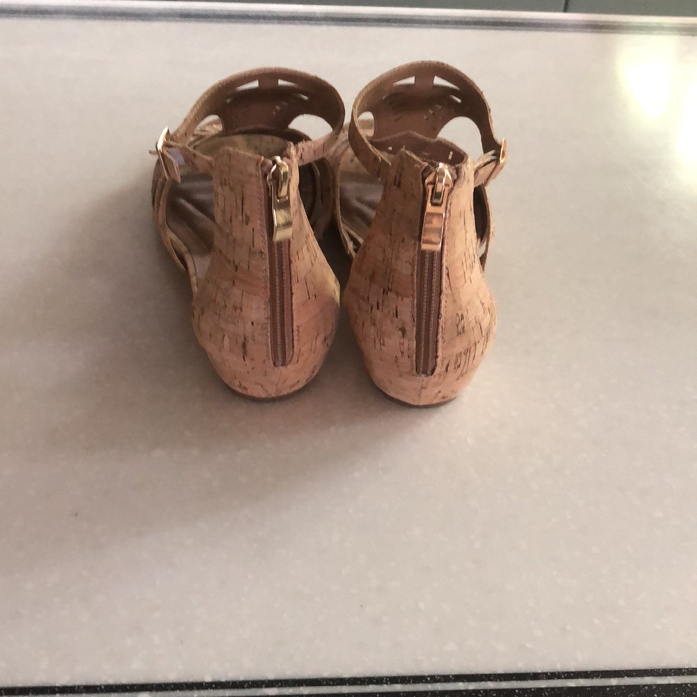 Sandals - Picture 3 of 4